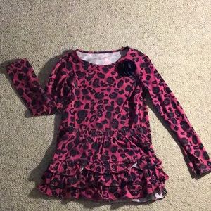 Cute two piece Cheetah print set with skirt